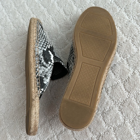 Tory Burch Shoes - Picture 7 of 8